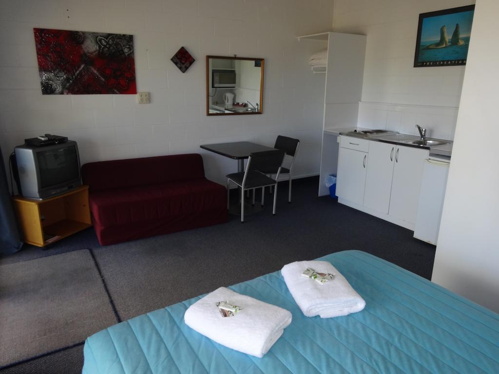 Ninety Mile Beach Holiday Park Waipapakauri ห้อง รูปภาพ