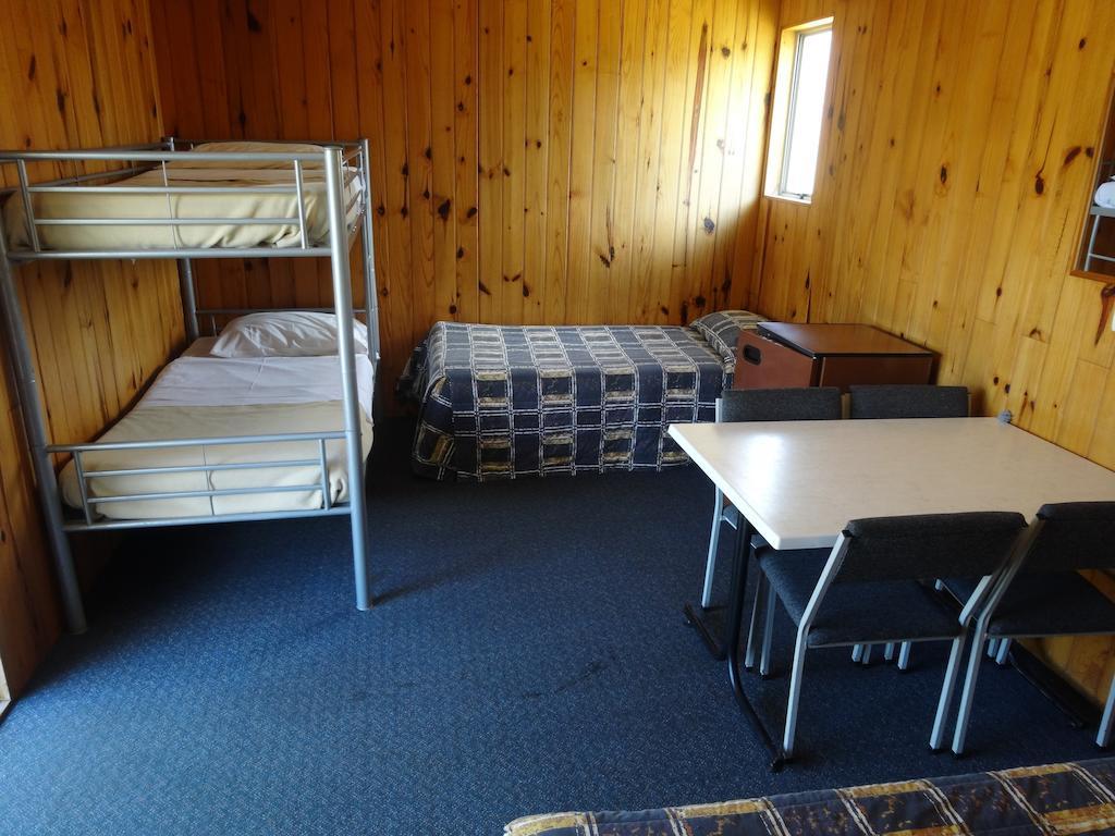 Ninety Mile Beach Holiday Park Waipapakauri ห้อง รูปภาพ